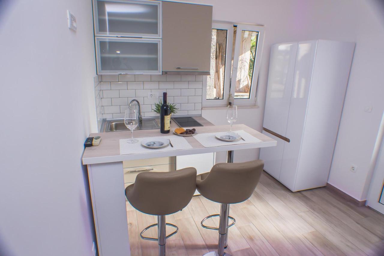 Dmm Apartments ติวัต ภายนอก รูปภาพ