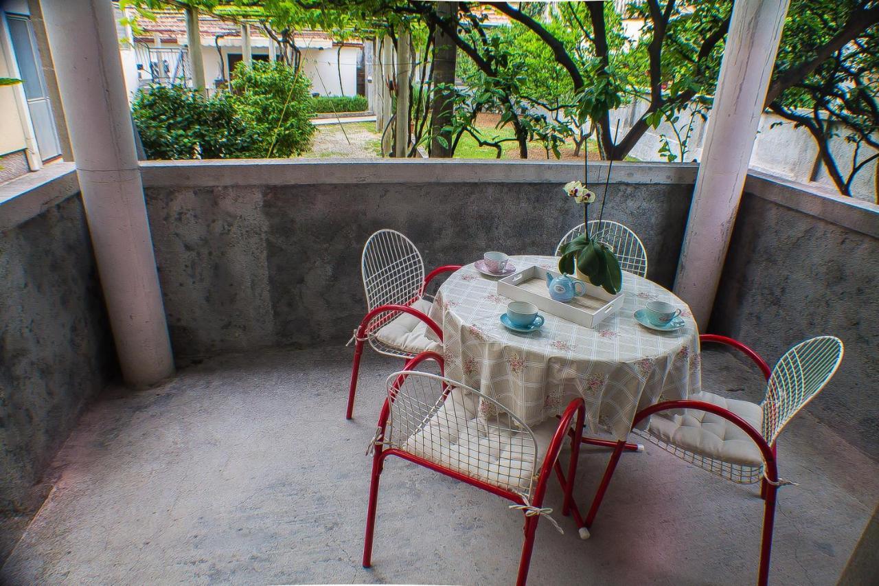Dmm Apartments ติวัต ภายนอก รูปภาพ