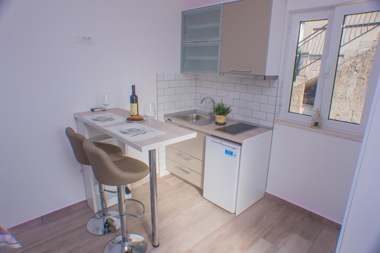 Dmm Apartments ติวัต ภายนอก รูปภาพ
