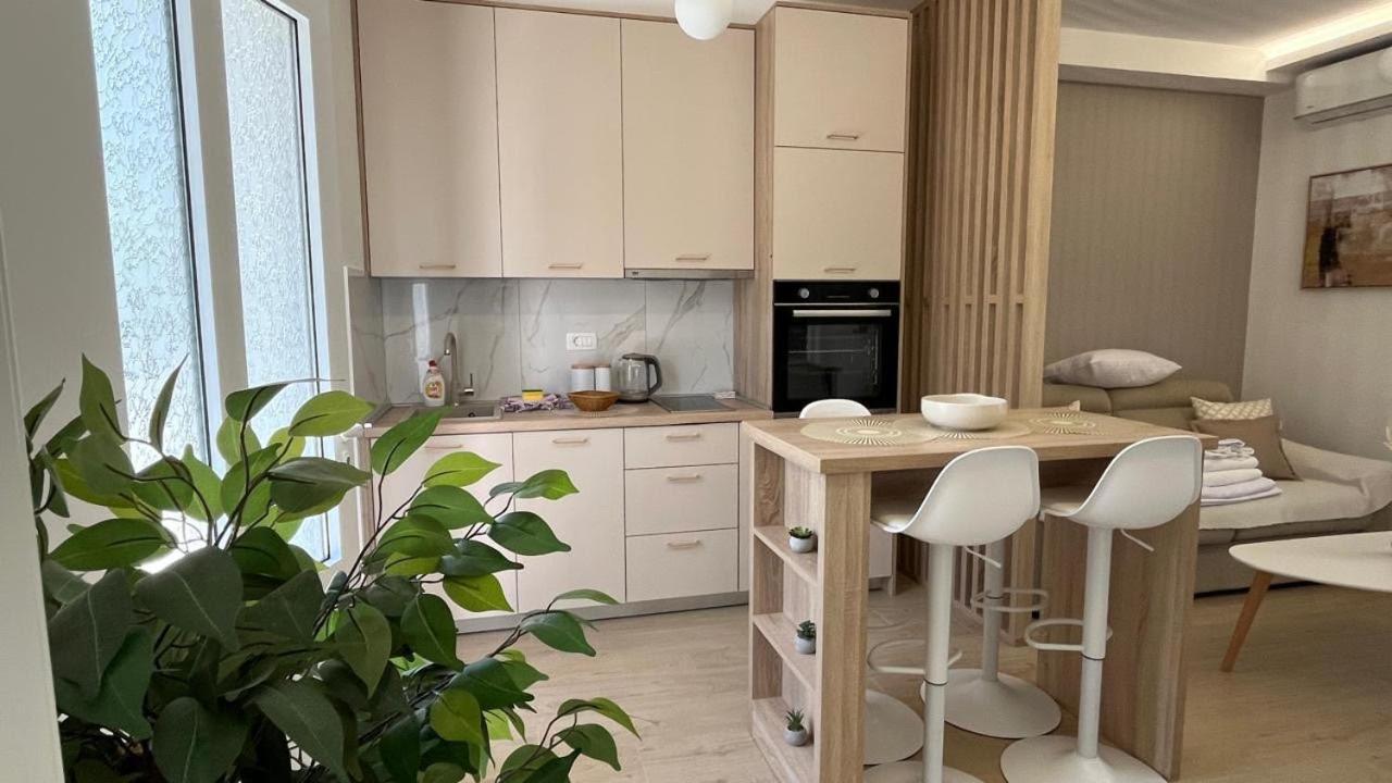Dmm Apartments ติวัต ภายนอก รูปภาพ